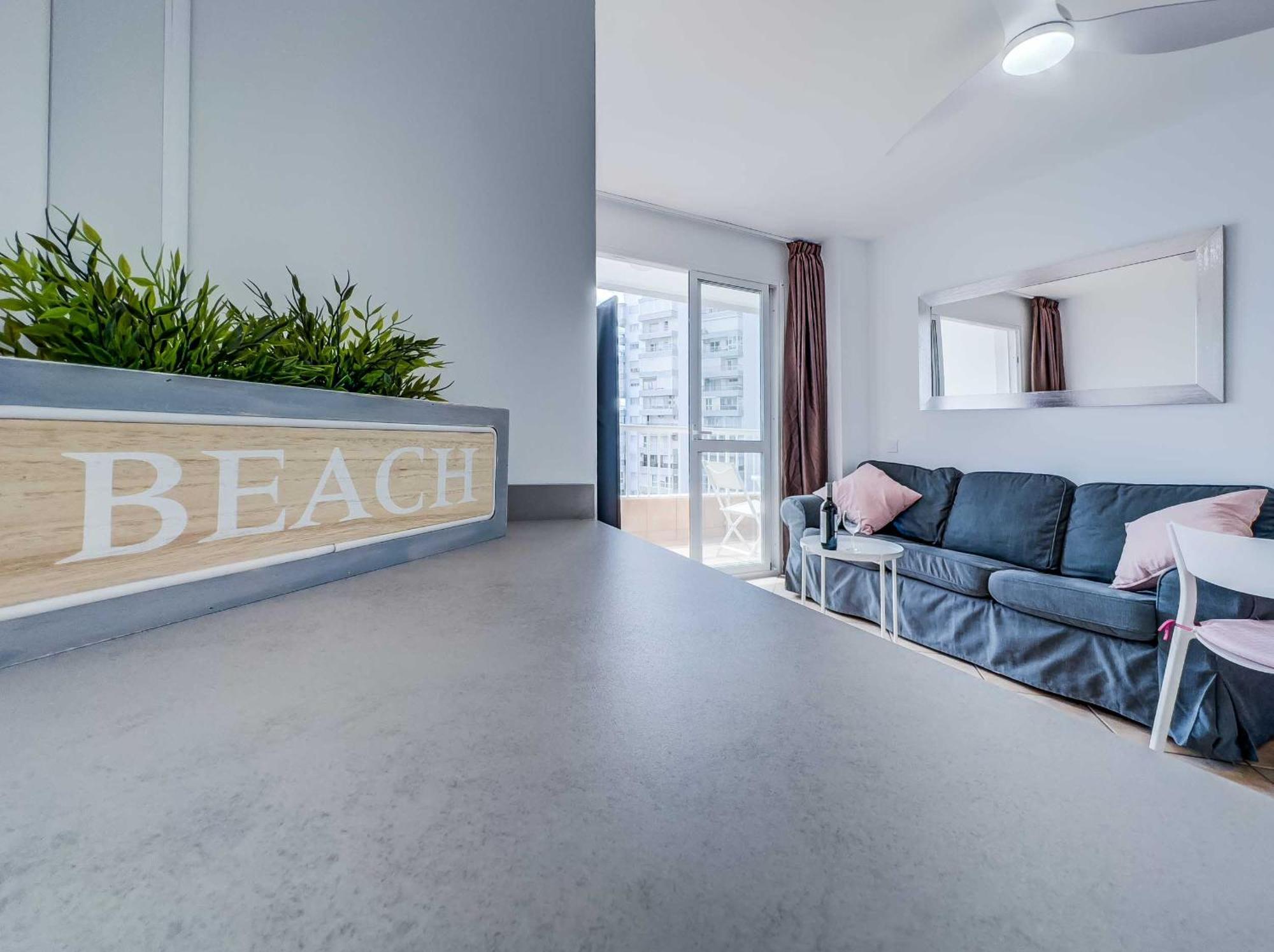 Puerto Marina, Apartamento Frente Al Mar เบนัลมาเดนา ภายนอก รูปภาพ